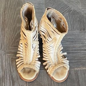 Freebird Cream Bela Sandal Bootie sz 9